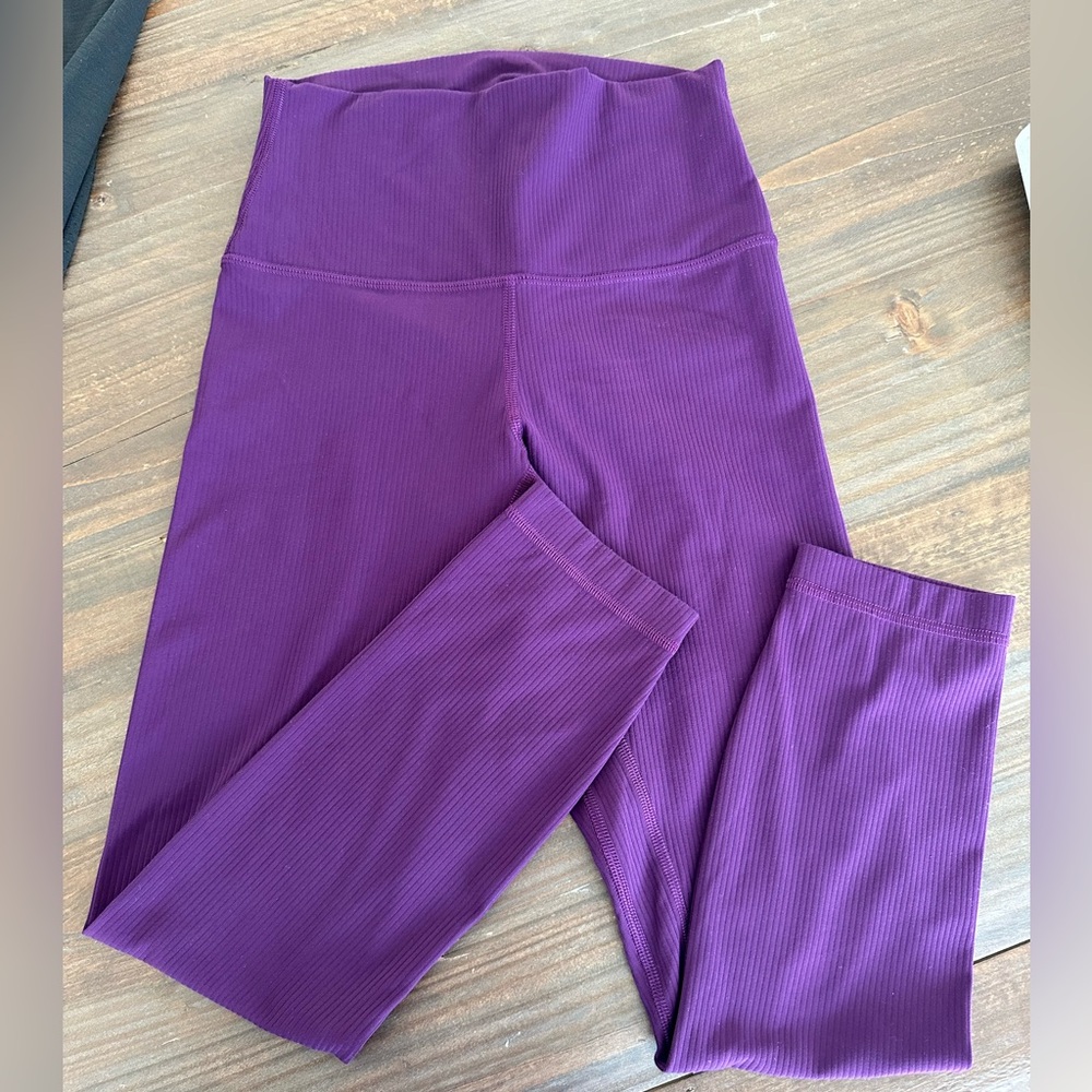Lululemon aligned Ribbed 23 leggings